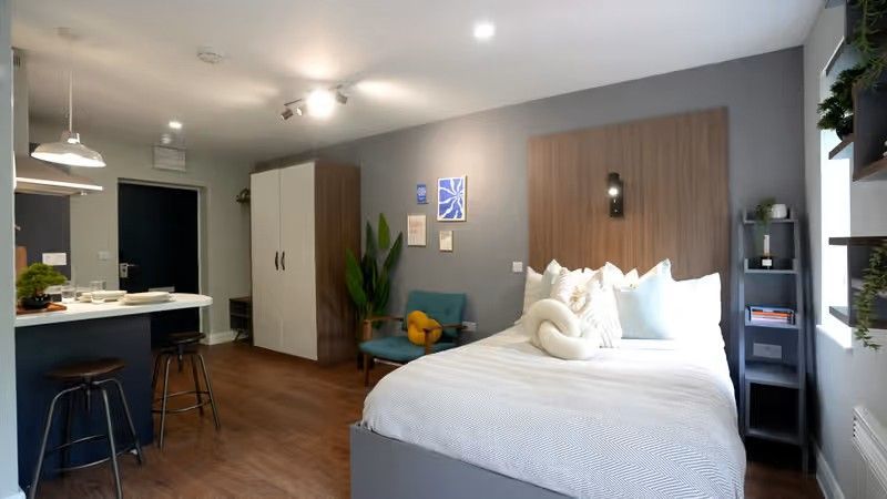 Classic Bigger Studio